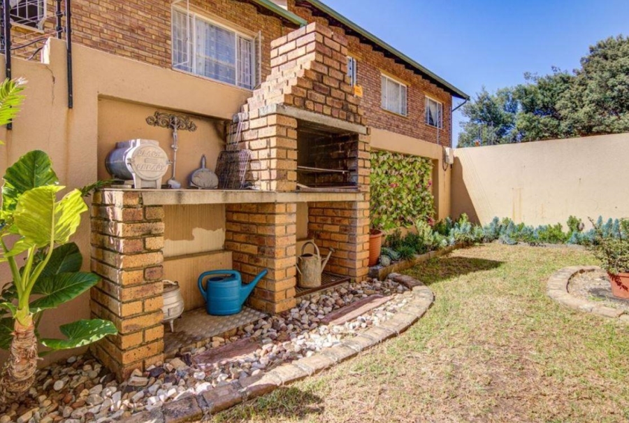 3 Bedroom Property for Sale in Terenure Gauteng