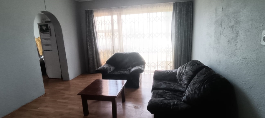 4 Bedroom Property for Sale in Crystal Park Gauteng