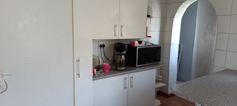 4 Bedroom Property for Sale in Crystal Park Gauteng