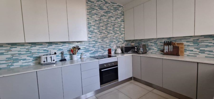 To Let 2 Bedroom Property for Rent in Florida Park Gauteng