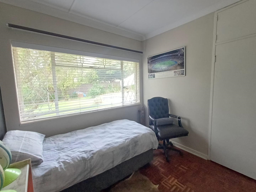 To Let 3 Bedroom Property for Rent in Robindale Gauteng
