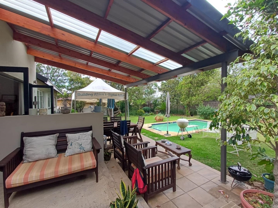 To Let 3 Bedroom Property for Rent in Robindale Gauteng