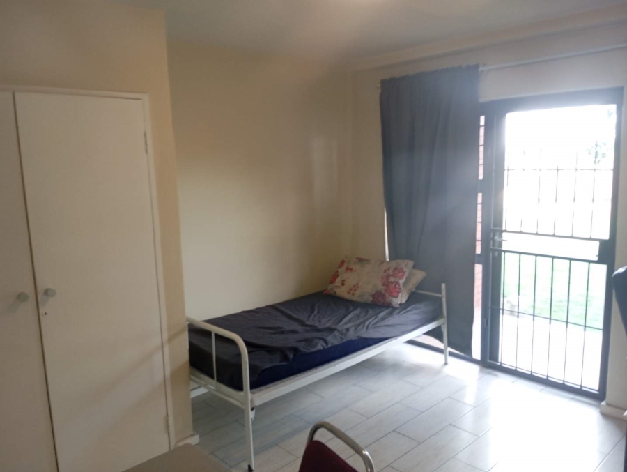 1 Bedroom Property for Sale in Ruimsig Gauteng