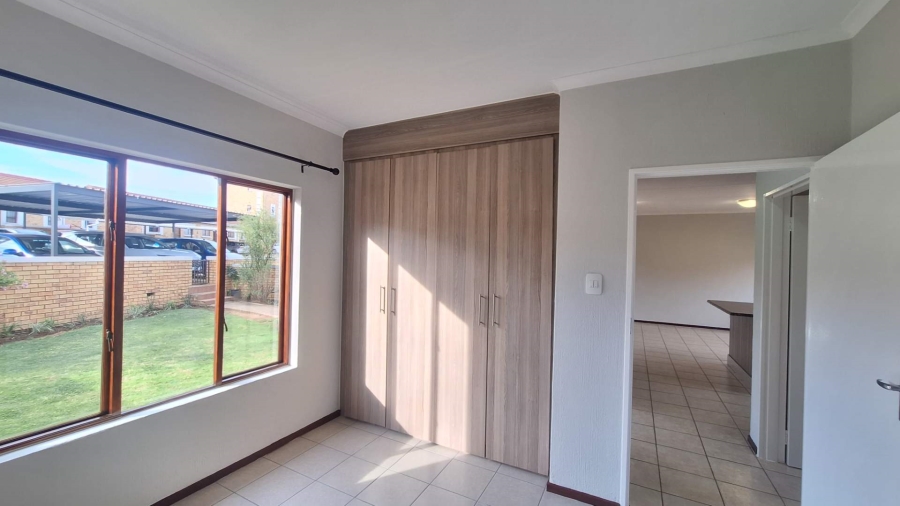 To Let 2 Bedroom Property for Rent in Randpark Ridge Gauteng