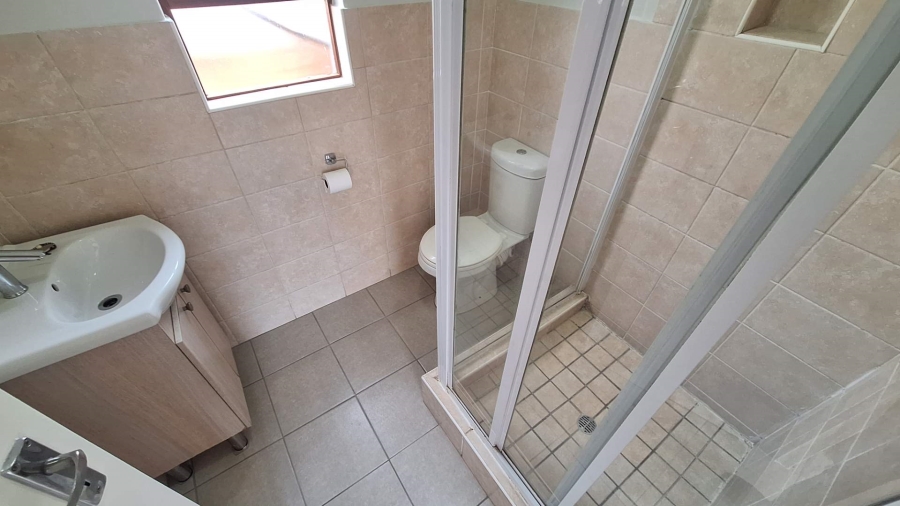 To Let 2 Bedroom Property for Rent in Randpark Ridge Gauteng