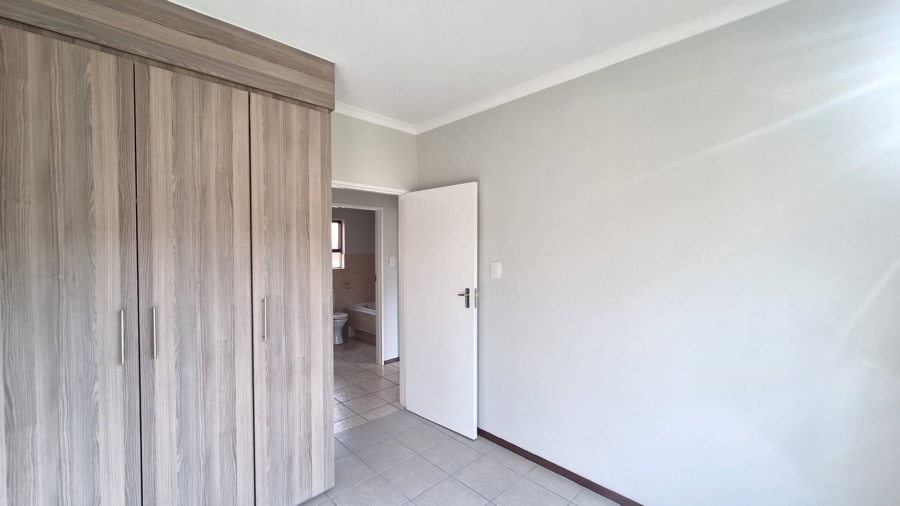 To Let 2 Bedroom Property for Rent in Randpark Ridge Gauteng