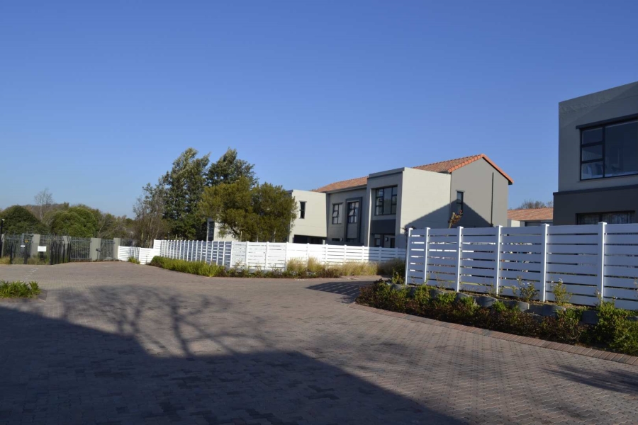 3 Bedroom Property for Sale in Beverley Gauteng