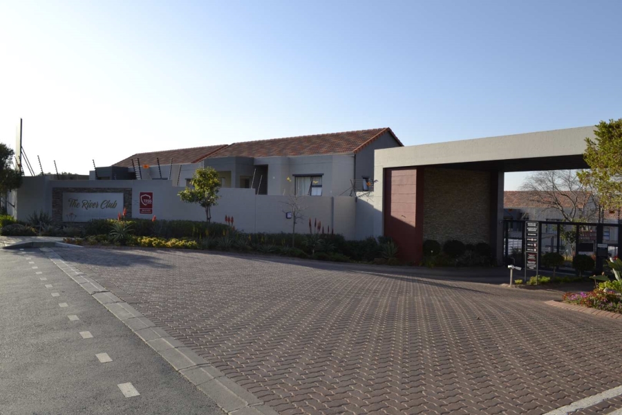 3 Bedroom Property for Sale in Beverley Gauteng