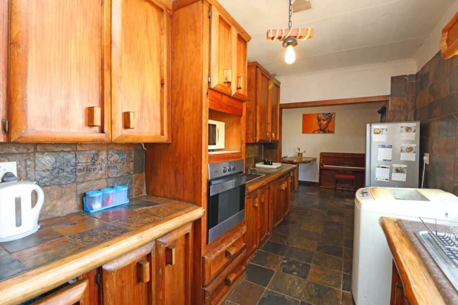 6 Bedroom Property for Sale in Greenhills Gauteng