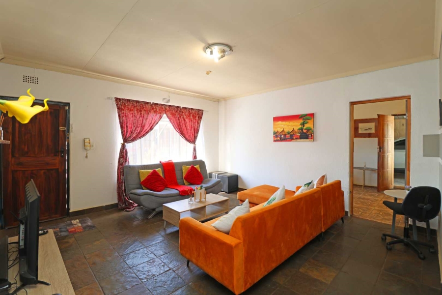6 Bedroom Property for Sale in Greenhills Gauteng