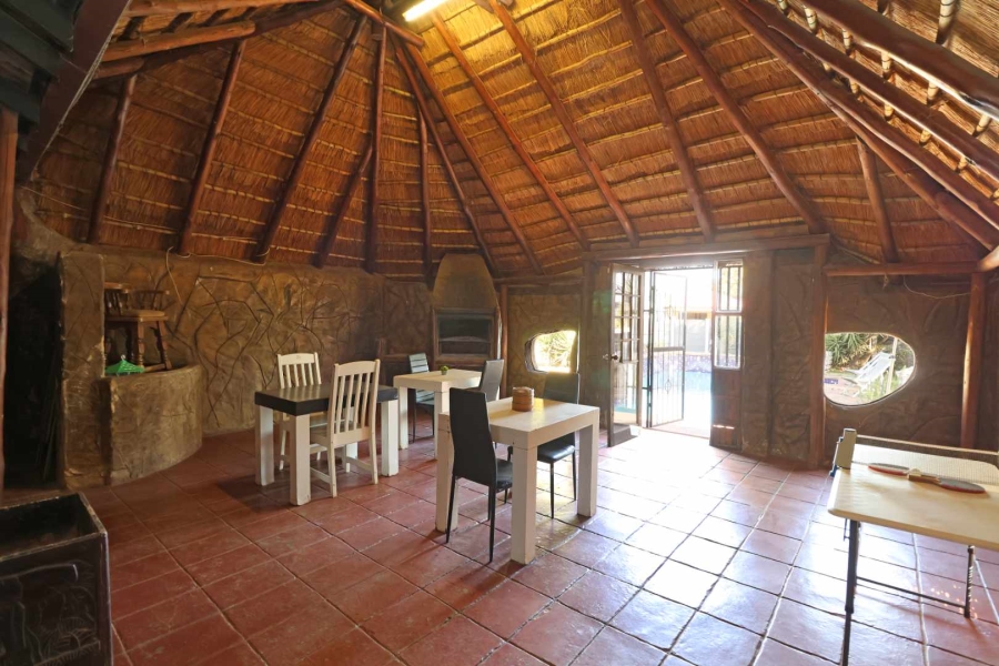 6 Bedroom Property for Sale in Greenhills Gauteng