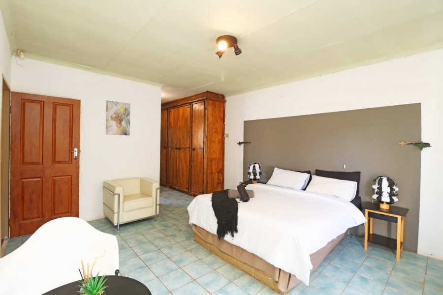 6 Bedroom Property for Sale in Greenhills Gauteng