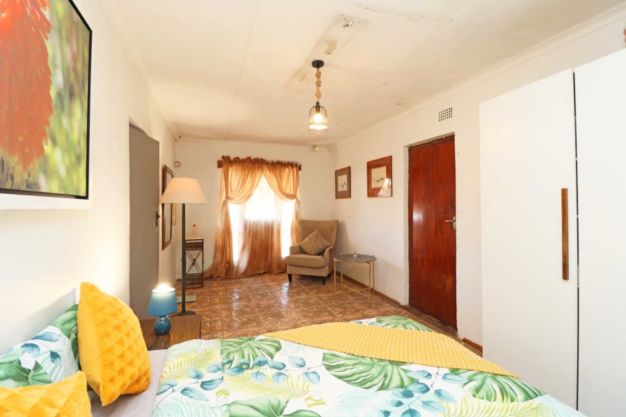 6 Bedroom Property for Sale in Greenhills Gauteng