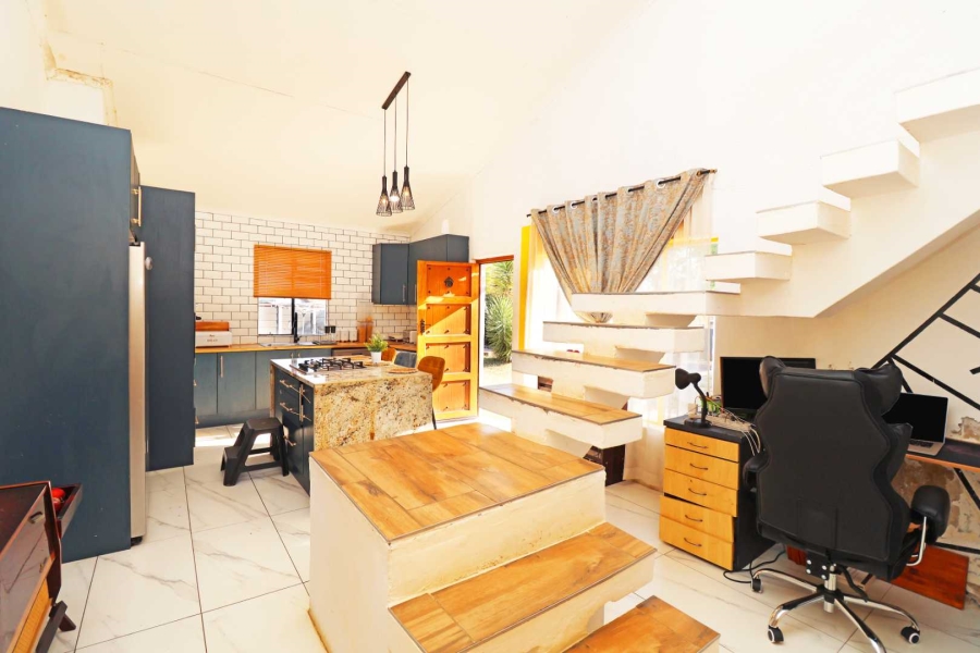 6 Bedroom Property for Sale in Greenhills Gauteng