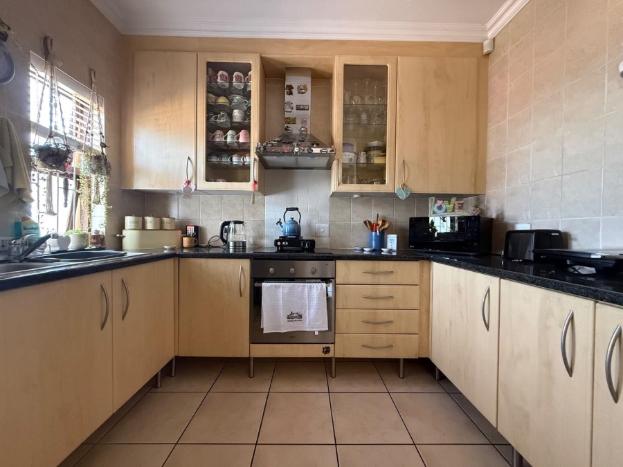 2 Bedroom Property for Sale in Bassonia Gauteng