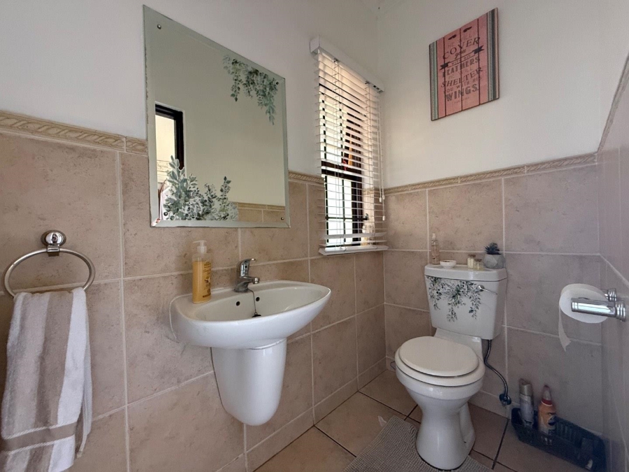 2 Bedroom Property for Sale in Bassonia Gauteng