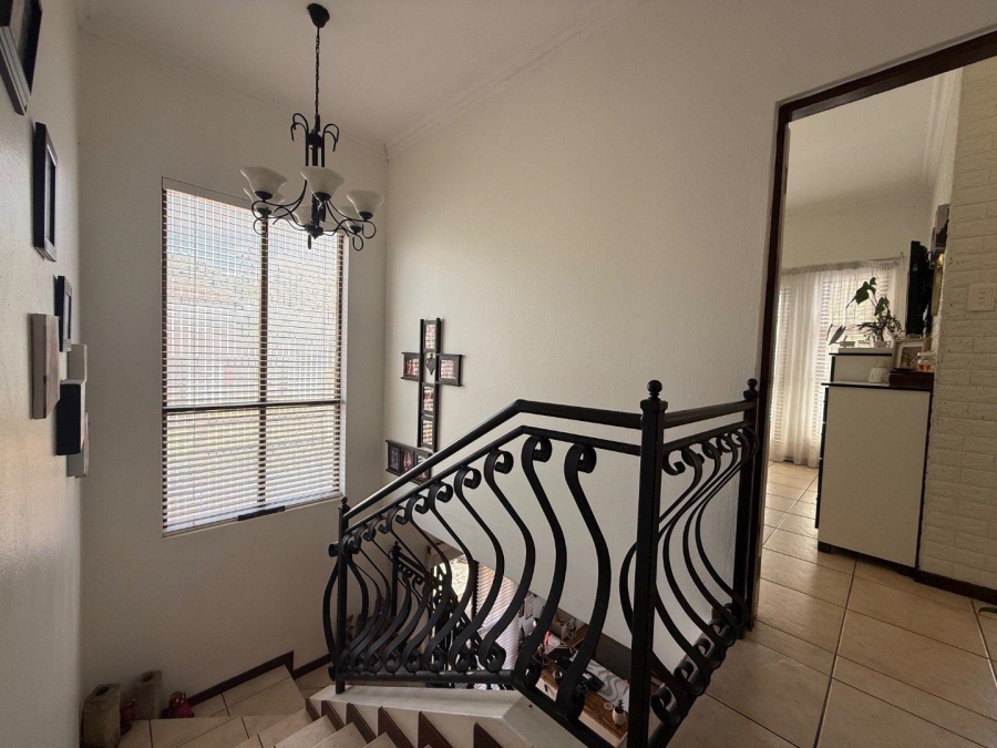 2 Bedroom Property for Sale in Bassonia Gauteng