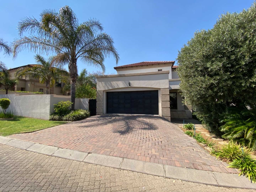 3 Bedroom Property for Sale in Mulbarton Gauteng