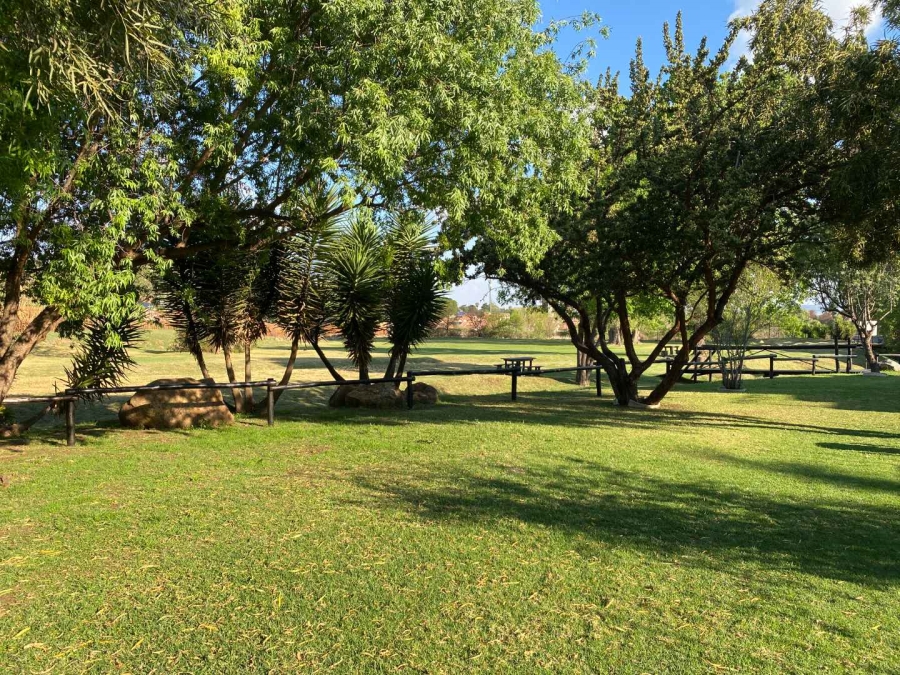 3 Bedroom Property for Sale in Mulbarton Gauteng