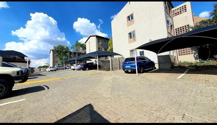 2 Bedroom Property for Sale in Suideroord Gauteng