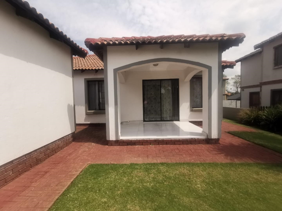 To Let 3 Bedroom Property for Rent in Albertsdal Gauteng