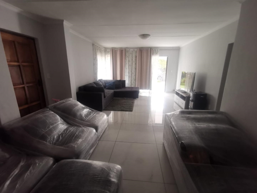 To Let 3 Bedroom Property for Rent in Albertsdal Gauteng