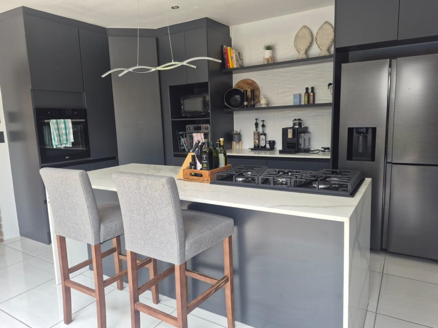 To Let 5 Bedroom Property for Rent in Brackenhurst Gauteng