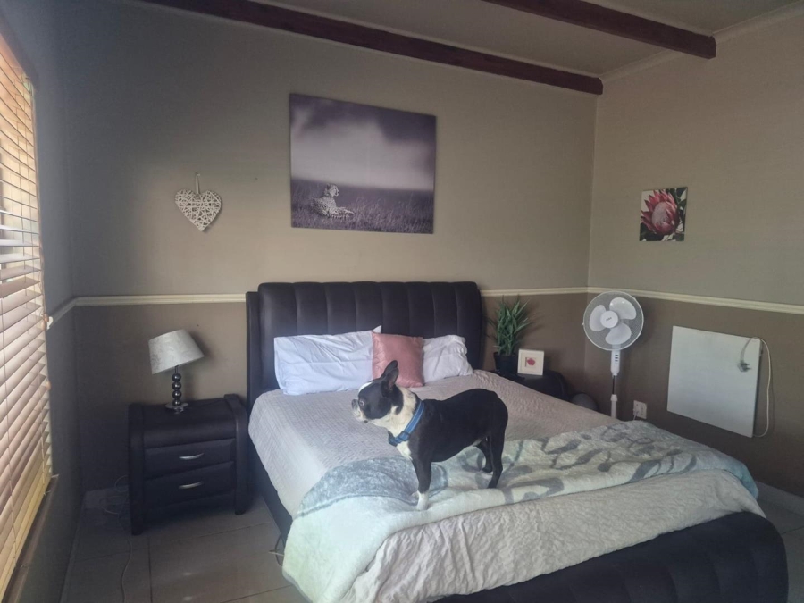 To Let 5 Bedroom Property for Rent in Brackenhurst Gauteng