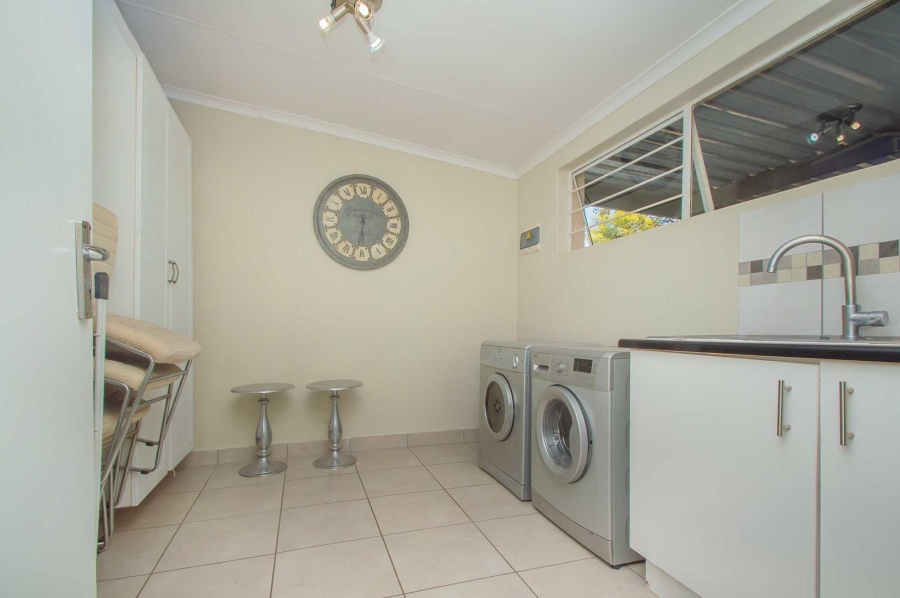 3 Bedroom Property for Sale in Douglasdale Gauteng