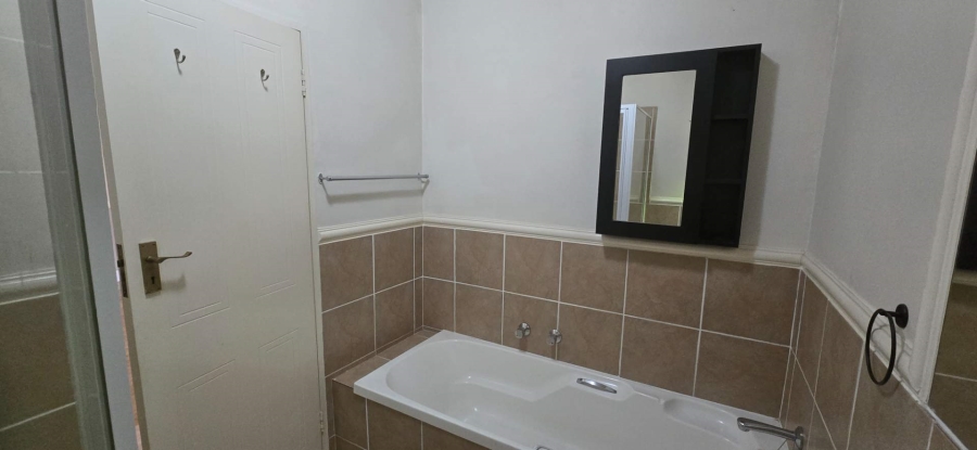 2 Bedroom Property for Sale in Melrose Estate Gauteng