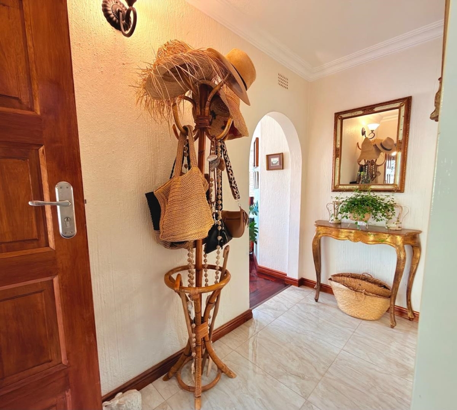 To Let 3 Bedroom Property for Rent in Glenvista Gauteng