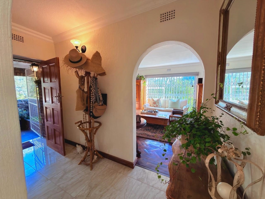 To Let 3 Bedroom Property for Rent in Glenvista Gauteng