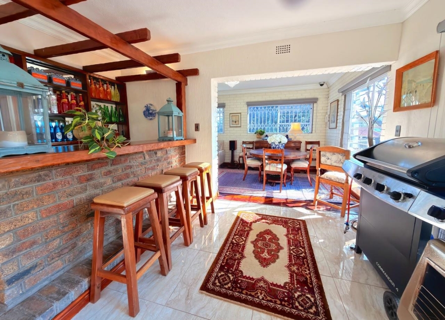 To Let 3 Bedroom Property for Rent in Glenvista Gauteng