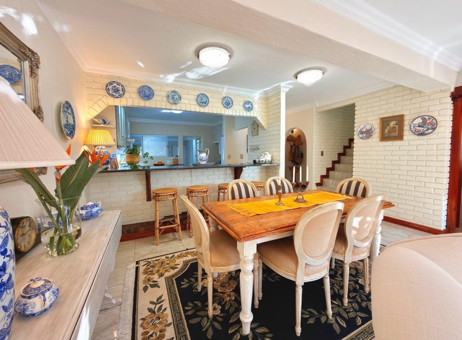 To Let 3 Bedroom Property for Rent in Glenvista Gauteng