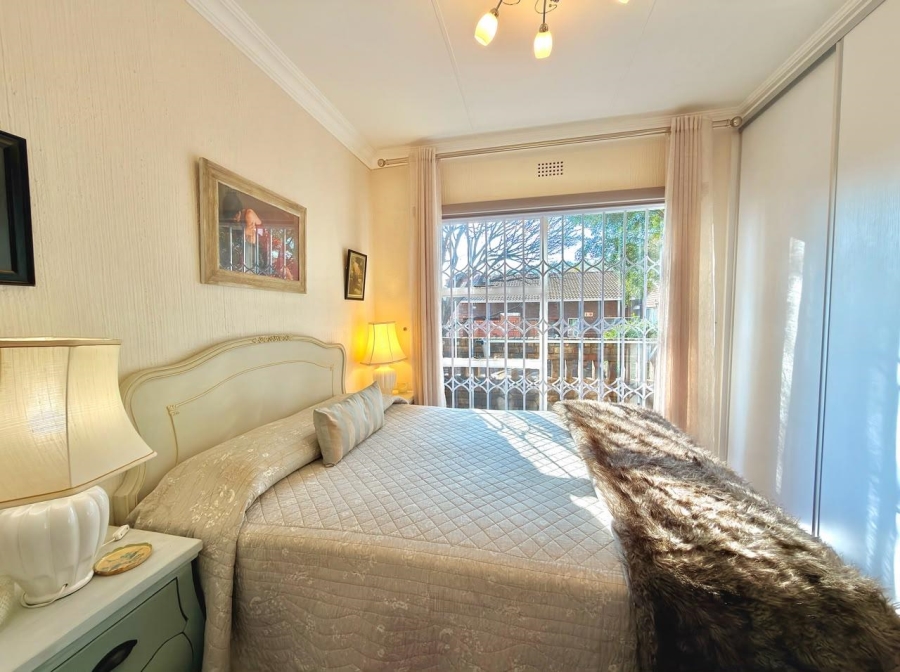 To Let 3 Bedroom Property for Rent in Glenvista Gauteng