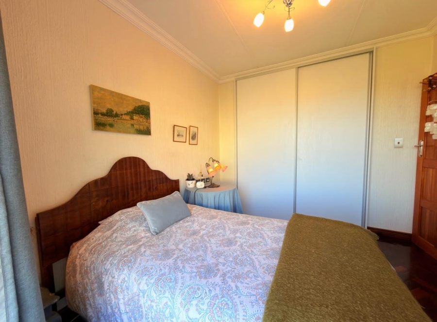 To Let 3 Bedroom Property for Rent in Glenvista Gauteng