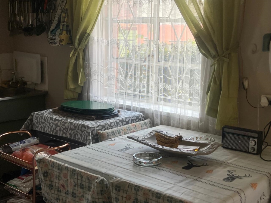 2 Bedroom Property for Sale in South Hills Gauteng