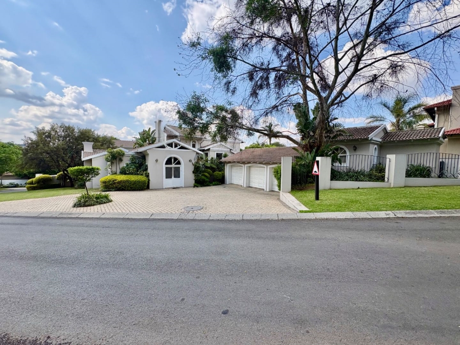 5 Bedroom Property for Sale in Dainfern Valley Gauteng