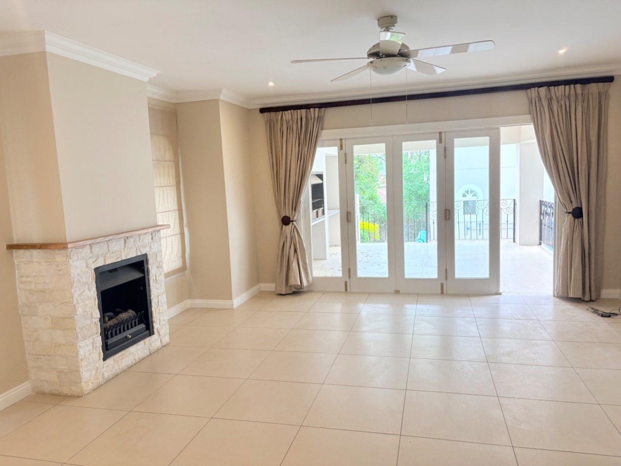 5 Bedroom Property for Sale in Dainfern Valley Gauteng