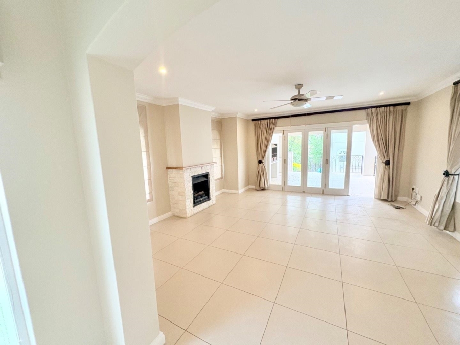 5 Bedroom Property for Sale in Dainfern Valley Gauteng