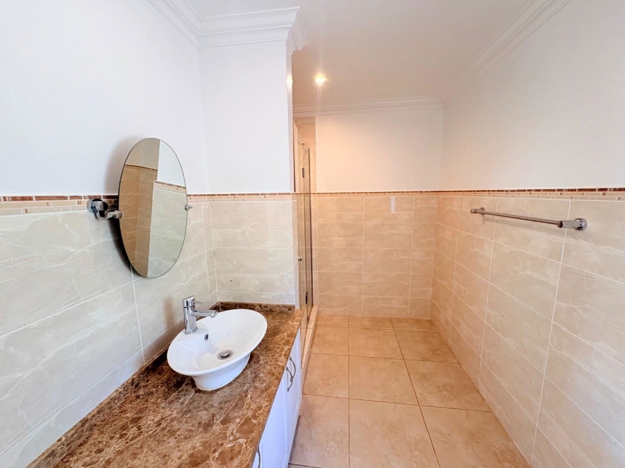 5 Bedroom Property for Sale in Dainfern Valley Gauteng