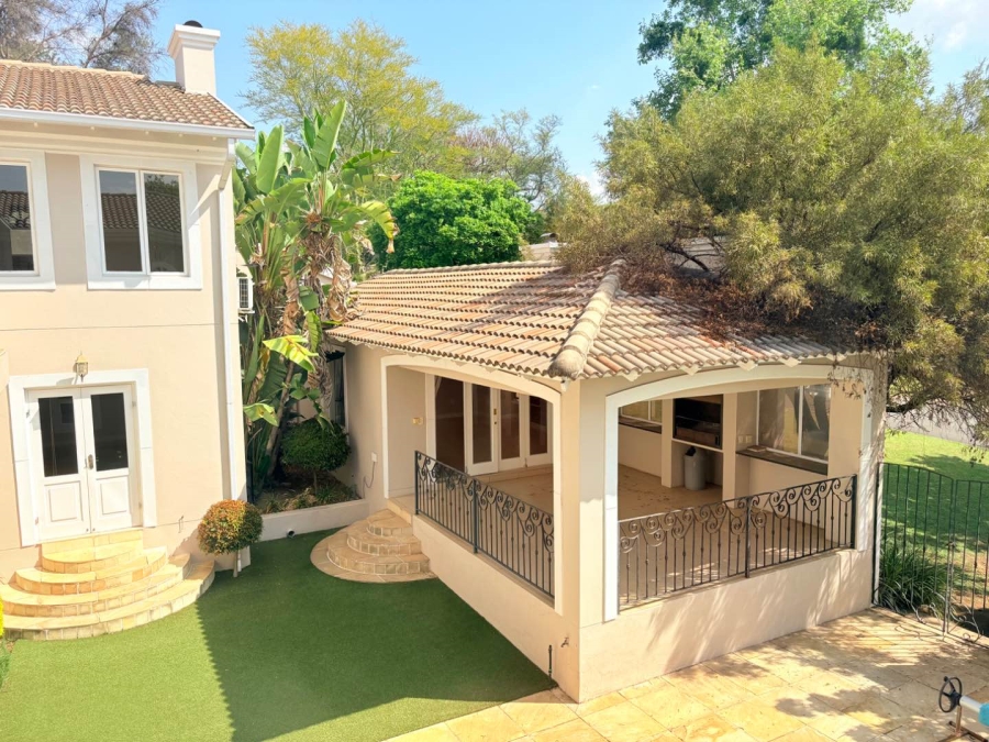 5 Bedroom Property for Sale in Dainfern Valley Gauteng