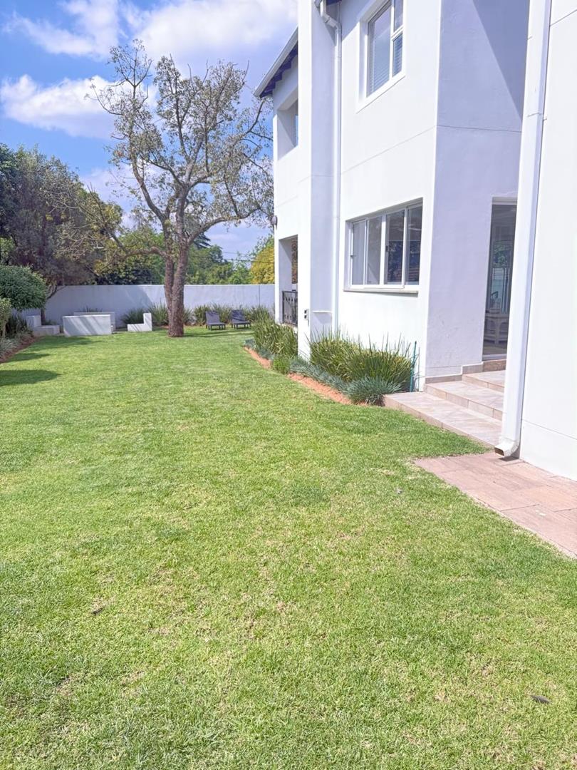 To Let 4 Bedroom Property for Rent in Bryanston Gauteng