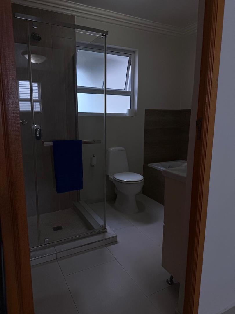 To Let 4 Bedroom Property for Rent in Bryanston Gauteng