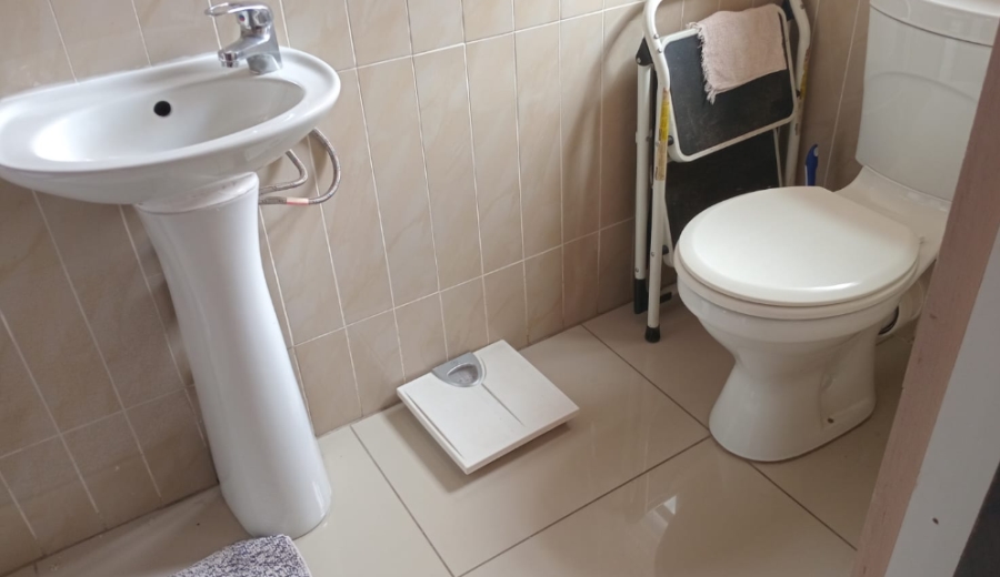 To Let 2 Bedroom Property for Rent in Brackendowns Gauteng