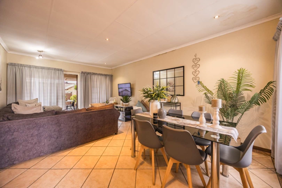 2 Bedroom Property for Sale in Equestria Gauteng