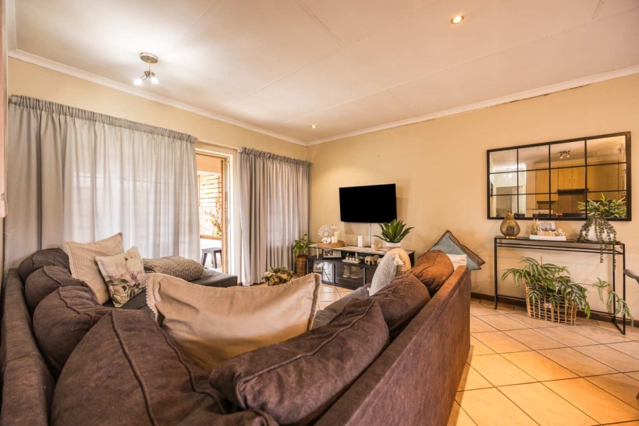 2 Bedroom Property for Sale in Equestria Gauteng