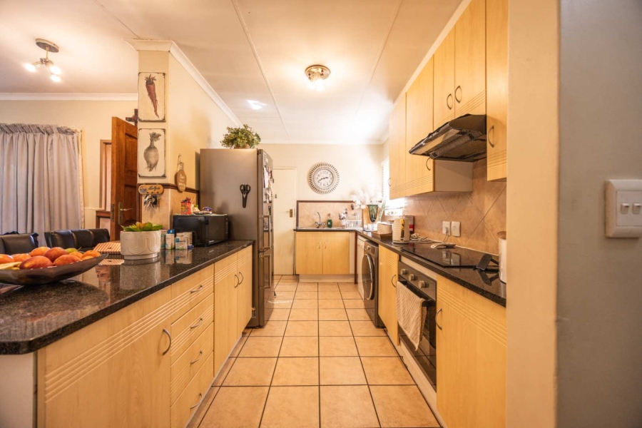 2 Bedroom Property for Sale in Equestria Gauteng