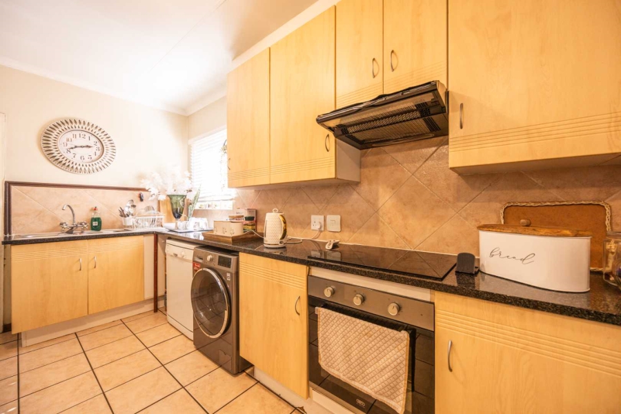 2 Bedroom Property for Sale in Equestria Gauteng