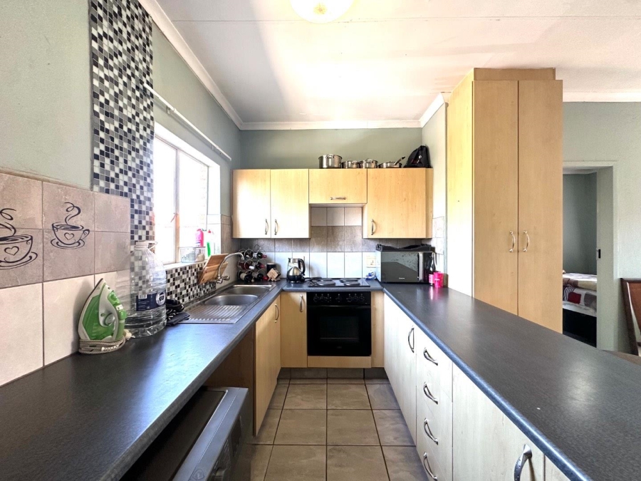 1 Bedroom Property for Sale in Wapadrand Gauteng